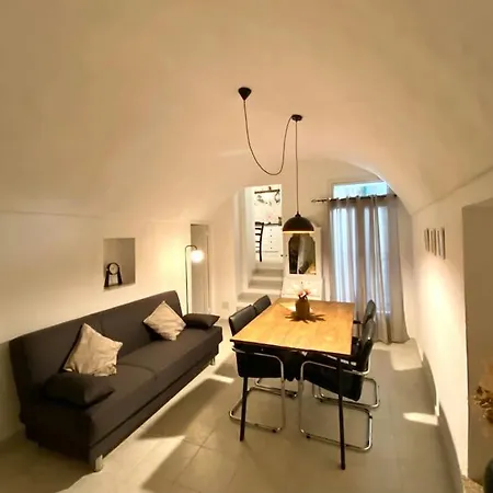 Casa Di Vincenzo * Airole