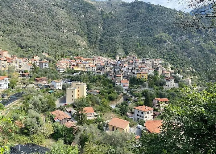 Casa Di Vincenzo * Airole